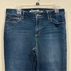 Vintage Eddie Bauer Women's Medium Washed Jeans